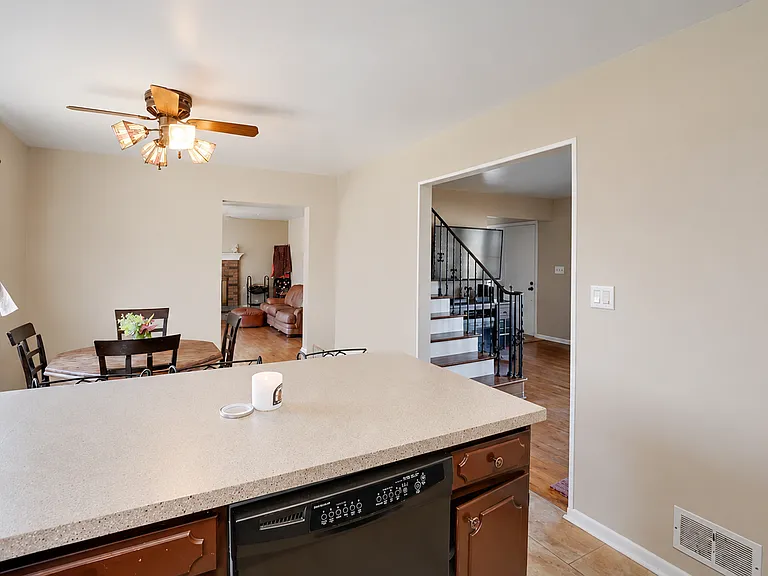12065 Riverbend Dr — Photo 8
