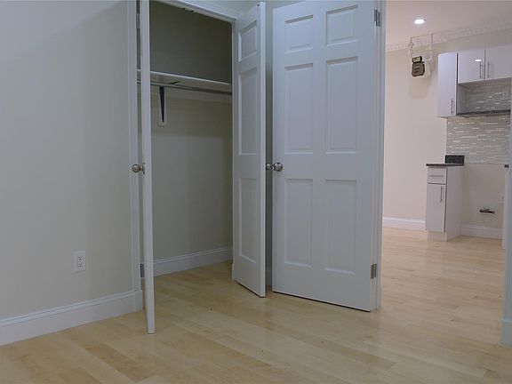 5th image of 508 W 29th St APT 3