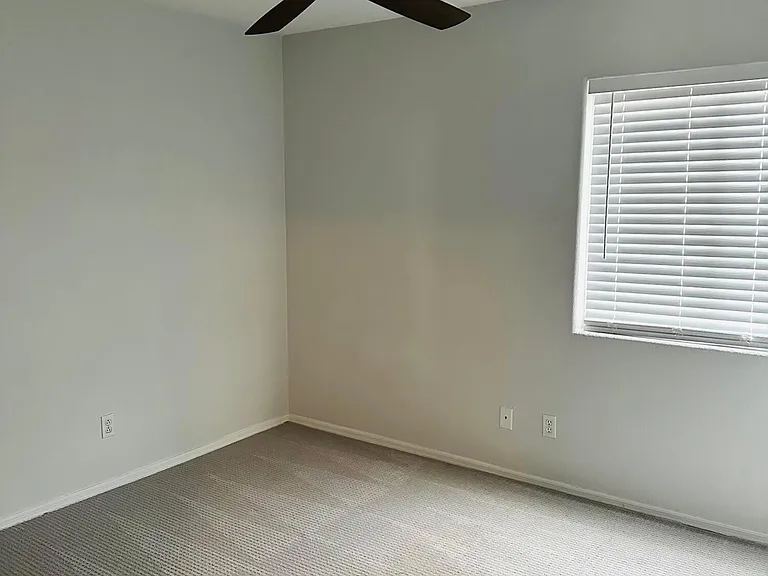 9426 W Monroe St — Photo 12