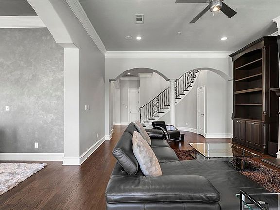 5th image of 1608 Pecan Crossing Dr