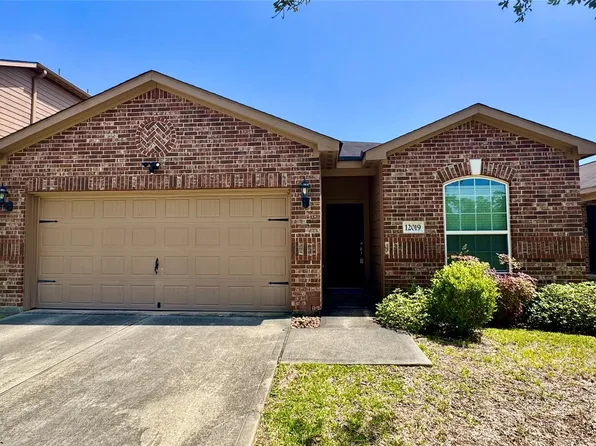 12019 Quartersawn Ln, Pinehurst, TX 77362