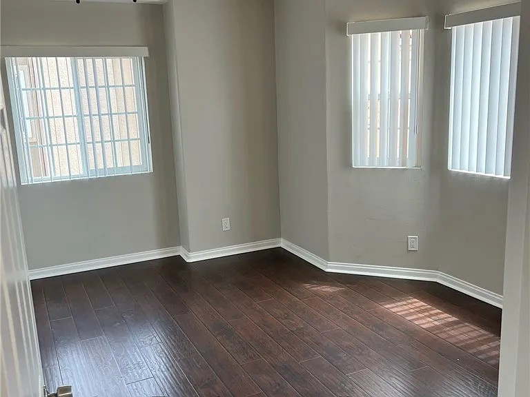 8462 Heil Ave — Photo 14