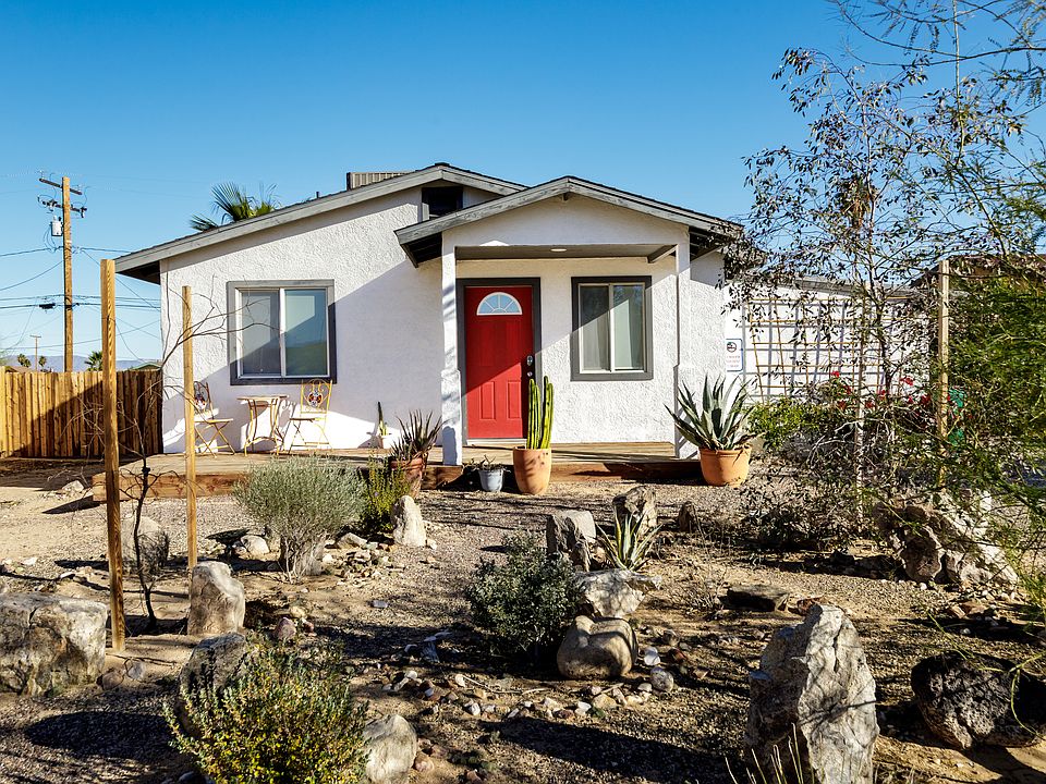 1st image of 5655 Encelia Dr