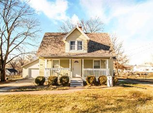 113 Berry St, Washington, IL 61571