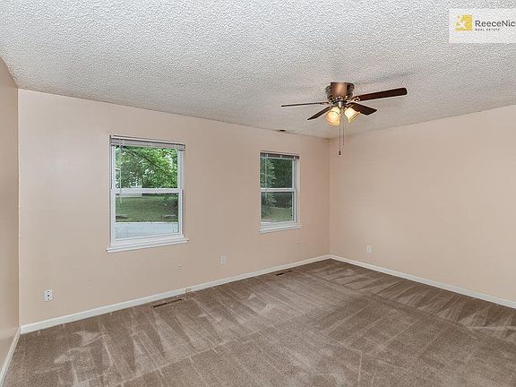 2nd image of 2631 S 48th St