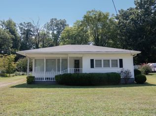 15 Spring Cir SE, Lindale, GA 30147