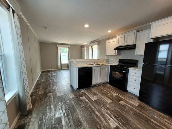 5th image of 22 John St #137