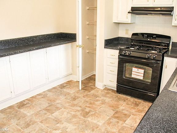 91801796_4816 Wyndam Drive_Stone Mountain_GA_2017-4