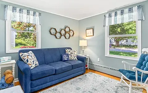 210 Summit St — Photo 29