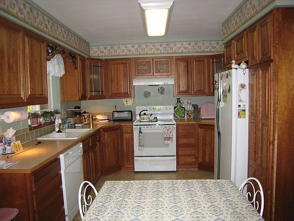 Kitchen in 3812