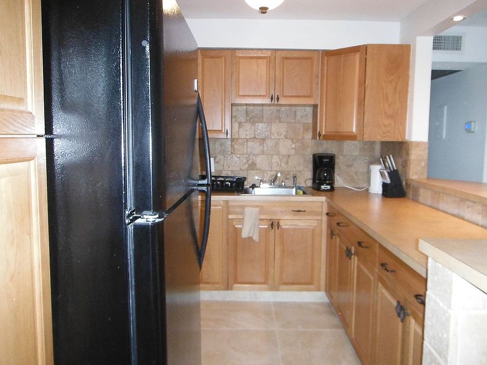 2nd image of 6 Richmond #B