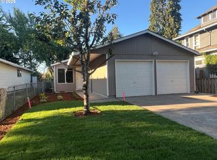 6245 SE Carlton St, Portland, OR