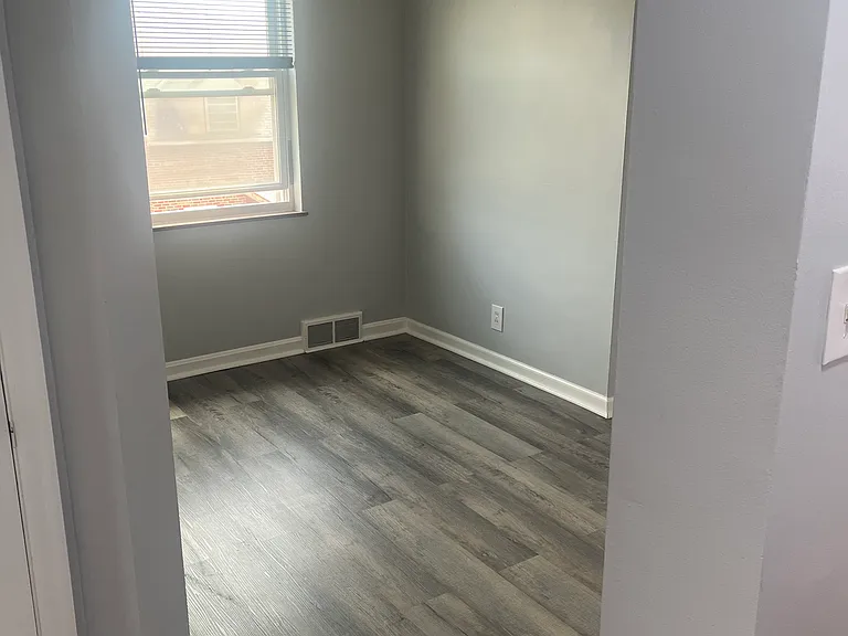 1754 Carrahen Ave #2 — Photo 9