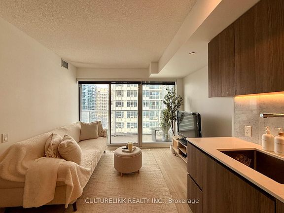 4th image of 17 Bathurst St #2205
