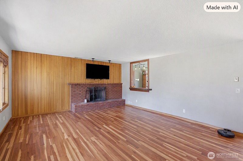 5th image of 9404 NW 24th Avenue