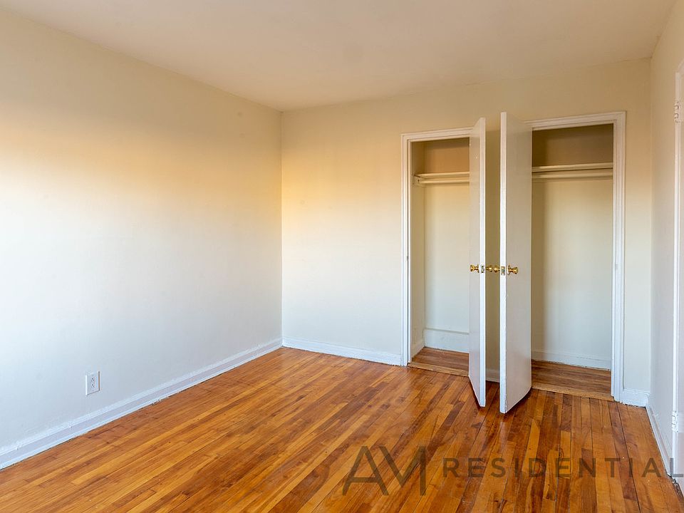 2nd image of 242 Bay 17 St #B