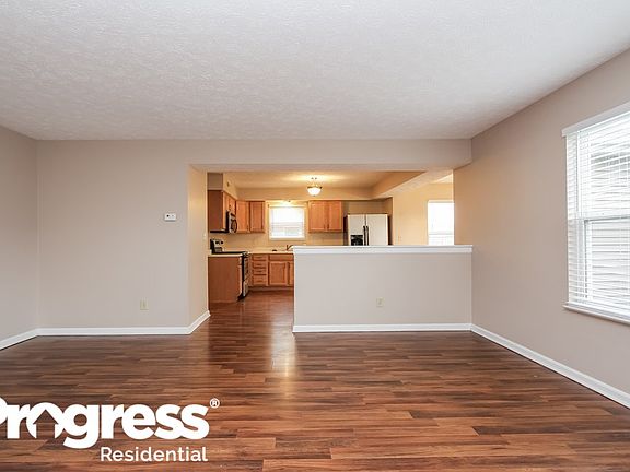 4th image of 8125 Sydney Ln