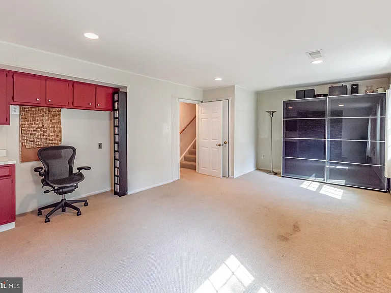 519 Woodland Ct NW — Photo 13