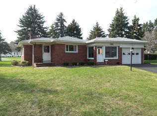 285 Lafayette Rd, Irondequoit, NY 14609