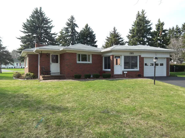 285 Lafayette Rd, Irondequoit, NY 14609