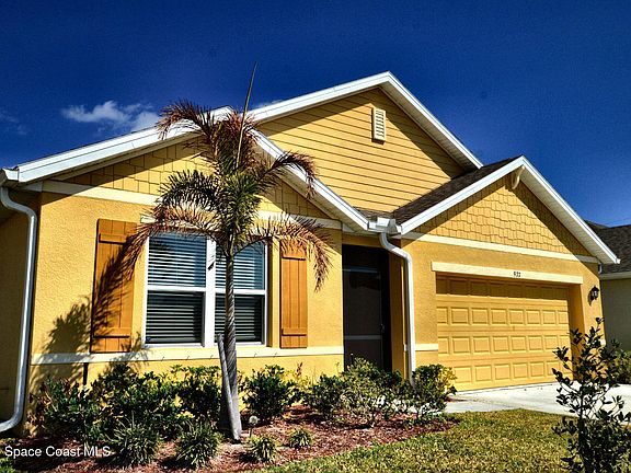 2nd image of 977 Trinity St