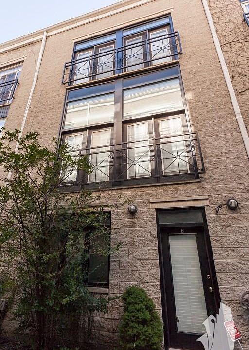 1st image of 530 N Wood St #B5