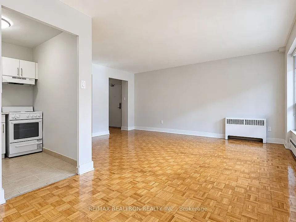 1291 Bayview Ave #201