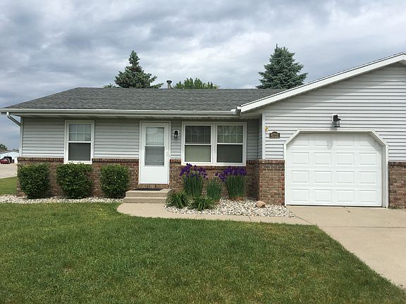 2nd image of 6721 Pleasantview St NE