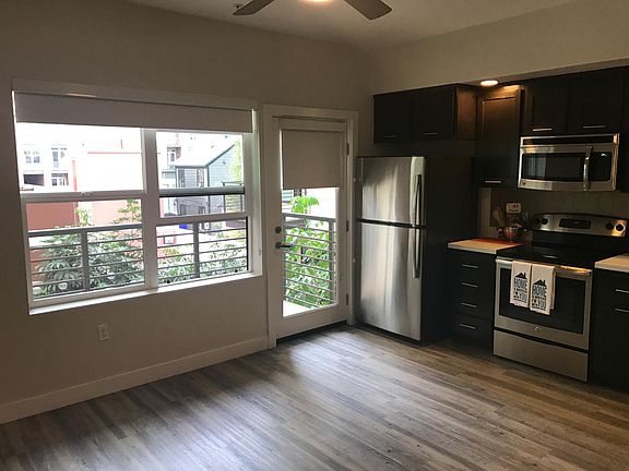 5th image of 452 N 10th Ave #209