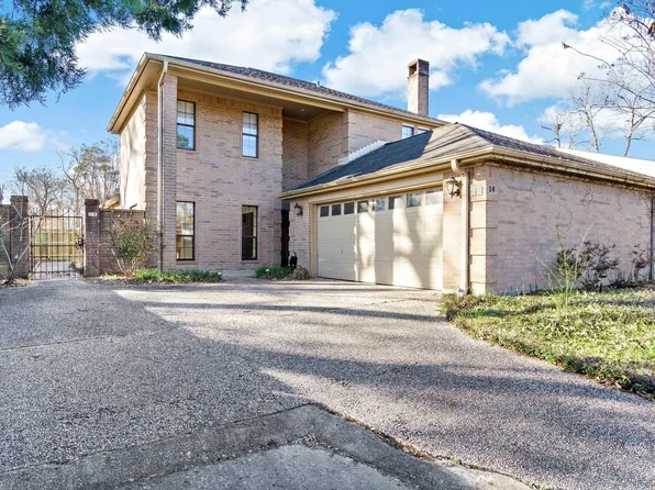 14 Cheska Holw, Beaumont, TX 77706