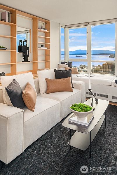 5th image of 2125 1st Avenue #1902