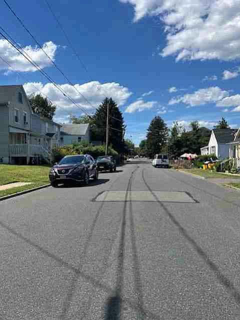 2nd image of 113 New Hillcrest Ave