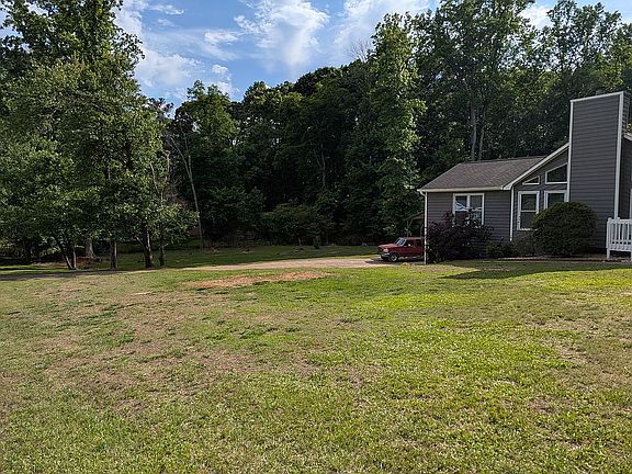 2nd image of 6025 Twin Pines Way