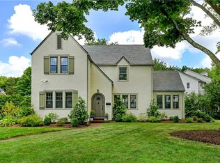 216 Nelson Rd, Scarsdale, NY 10583