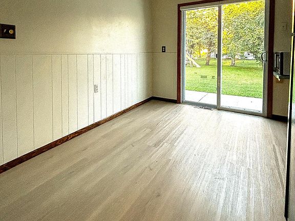 5th image of 816 Foss Ave N
