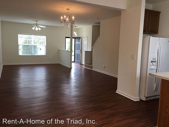 5th image of 31 Arbor Hill Pl