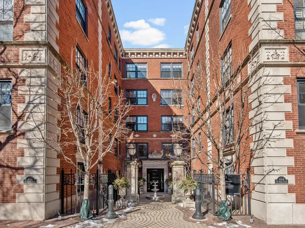 444 W Roslyn Pl APT 2B, Chicago, IL 60614