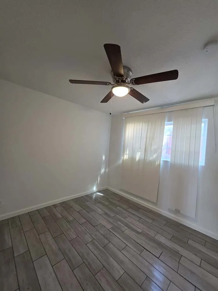 2 bed, 1056 sqft, $1,200 — Photo 4