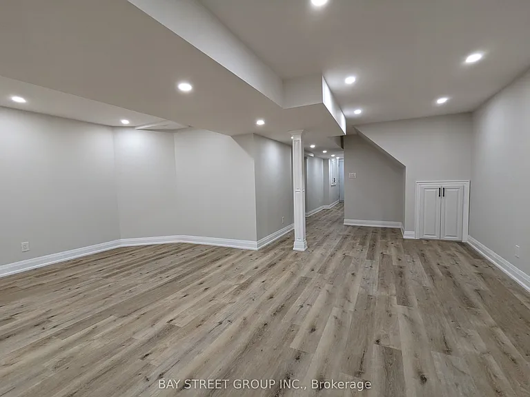80 Brock Ave — Photo 17