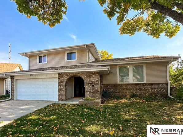 1887 N 150th Plz, Omaha, NE 68154