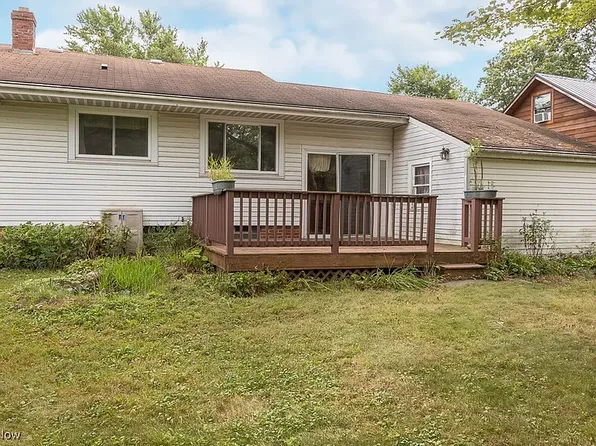 10842 W 130th St #1, Strongsville, OH 44136