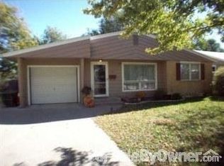 102 N Adams St, Hillsboro, KS 67063