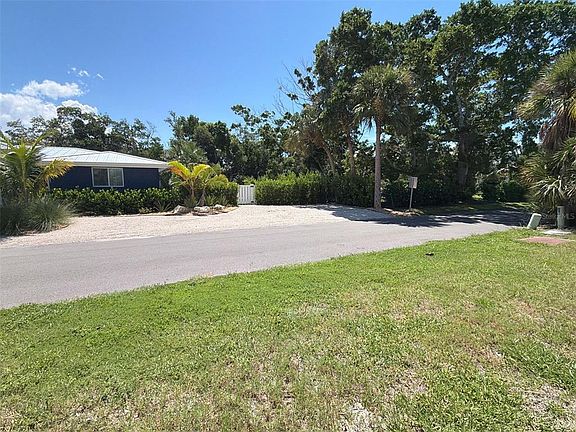 5th image of 561 Tarawitt Dr