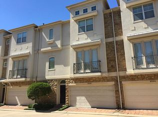 8802 Lakeshore Bend Dr, Houston, TX 77080