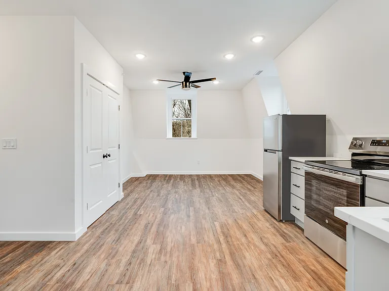81 Market St #3 — Photo 4
