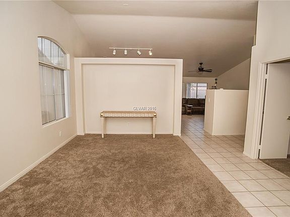 3rd image of 1091 Garden Prince Cir