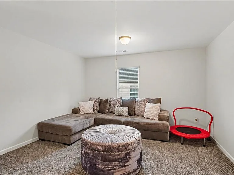 1241 England Ter — Photo 15