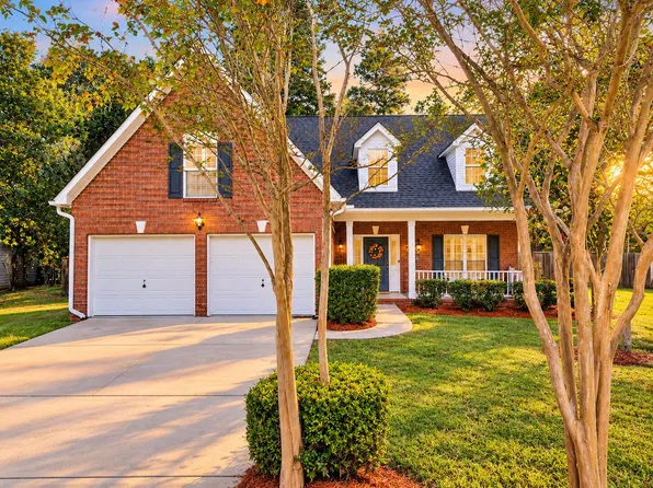 104 Summer Ridge Dr, Summerville, SC 29485