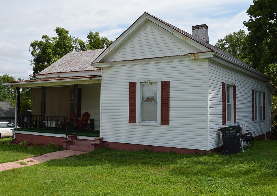 2nd image of 836 Stokesland Avenue Ext