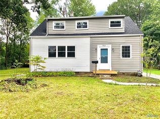 902 Rochelle Rd, Toledo, OH 43615